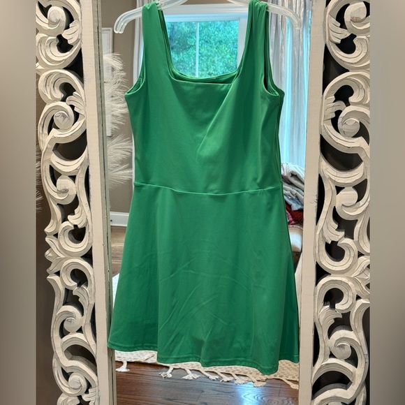 Women’s TRAVIS MATHEW The Night Bloom Dress- Greenbriar. Size Large - Picture 5 of 12